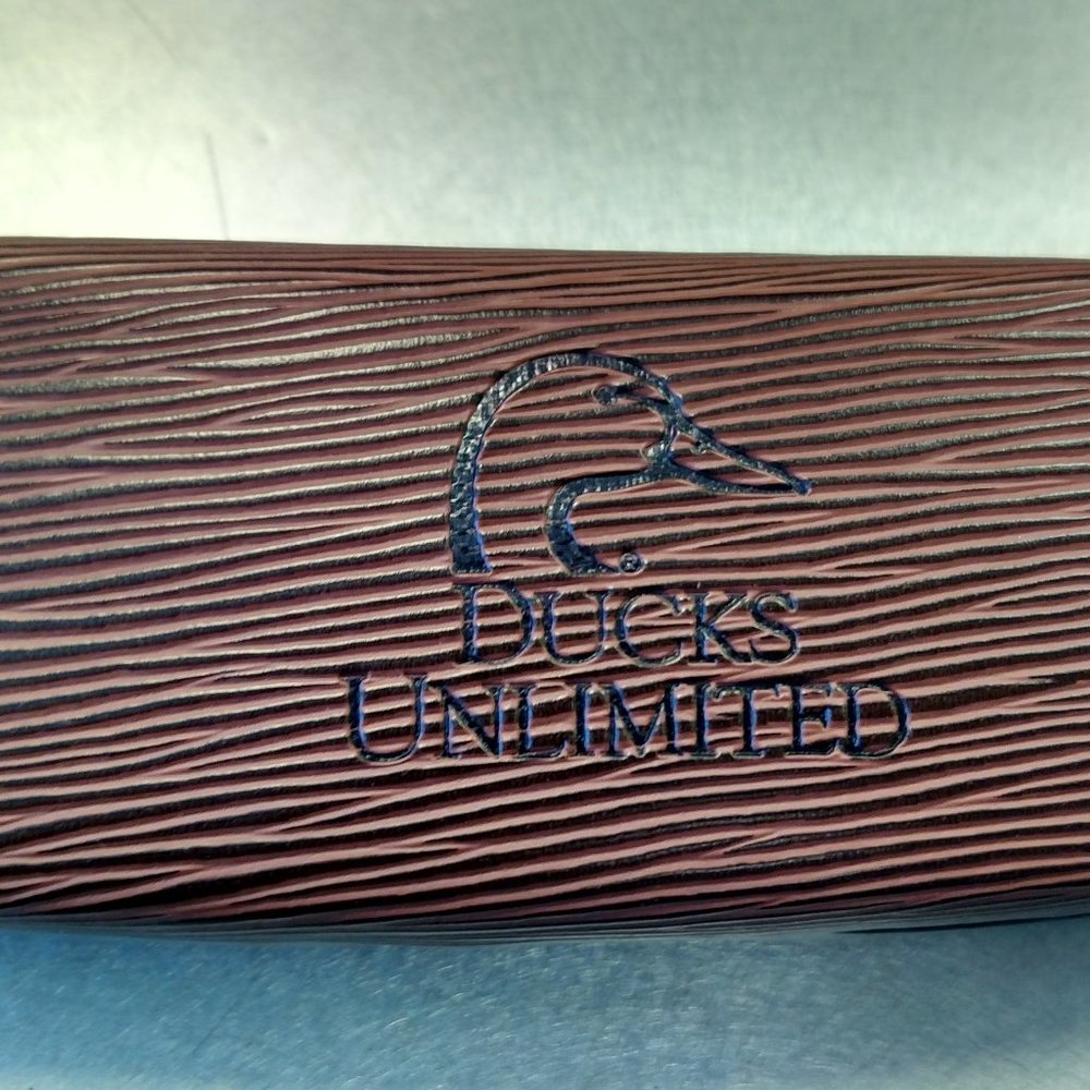 Ducks Unlimited Eye/Sunglass Brown Grain Case